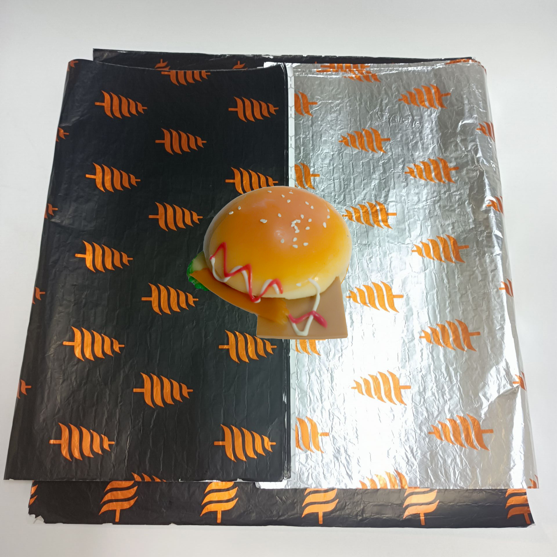 SP2872  Oil Proof Aluminum Foil Honeycomb Deli Kraft Paper Wrapping Food Grade Burger Paper