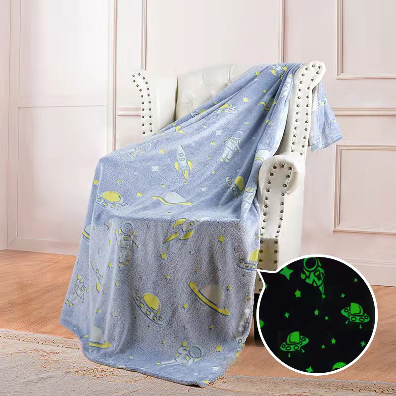 Flannel blanket luminous star children's air-conditioning woven blanket glow in the dark blanket