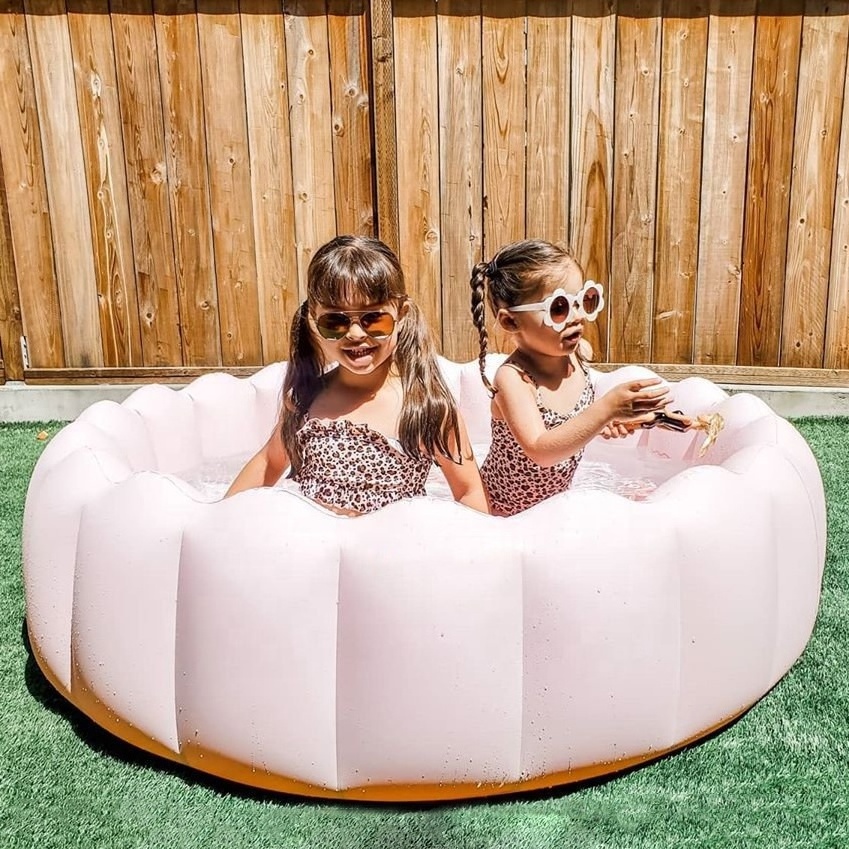 Wholesale customized huge size inflatable kiddie swimming pool family lounge pools inflatable pool for kids