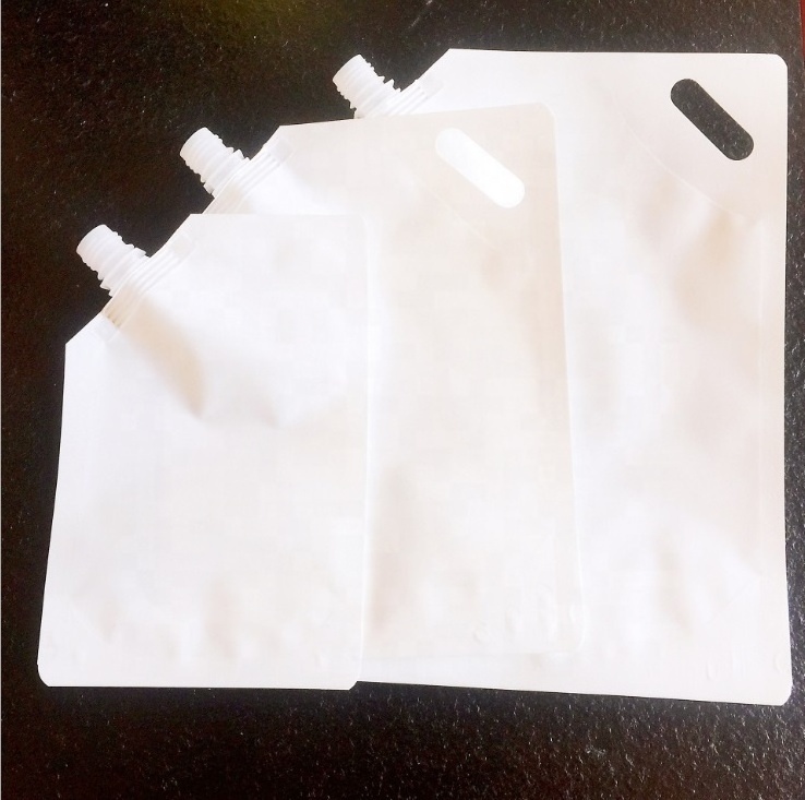 White Stand Up Leak Proof PA Nylon Laminated Plastic Packaging Spouted Pouch Bags for Liquid Products