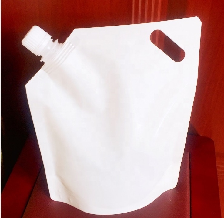 White Stand Up Leak Proof PA Nylon Laminated Plastic Packaging Spouted Pouch Bags for Liquid Products