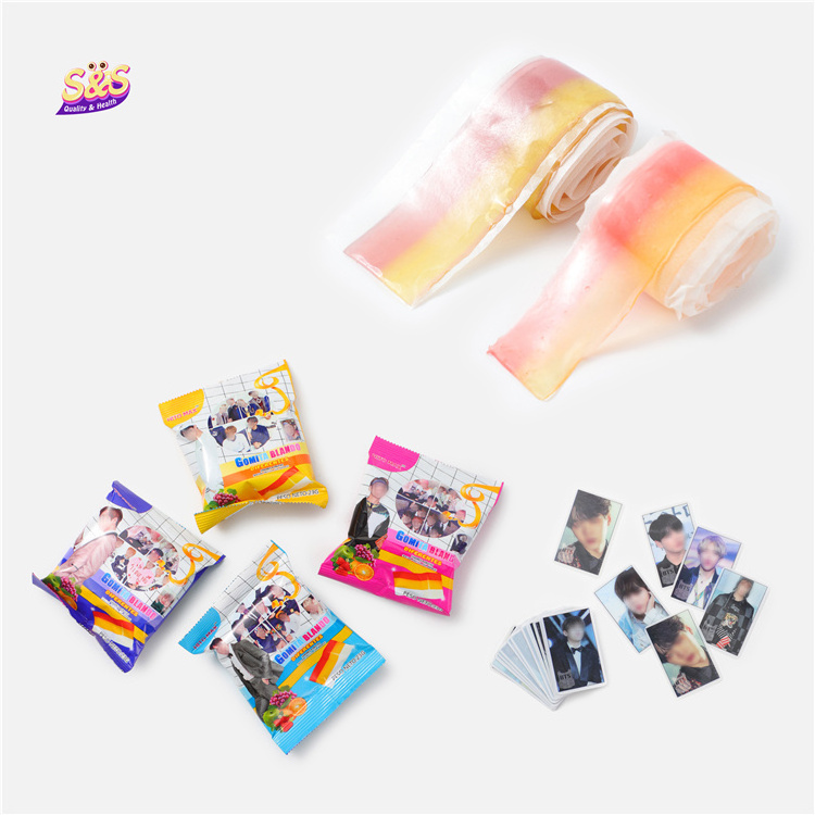 Arabic Film Soft Gummy Halal Candy with Stickers Shape Custom Fruit Roll up Sweet Candy Box Carton Bag Packaging Piece Edible