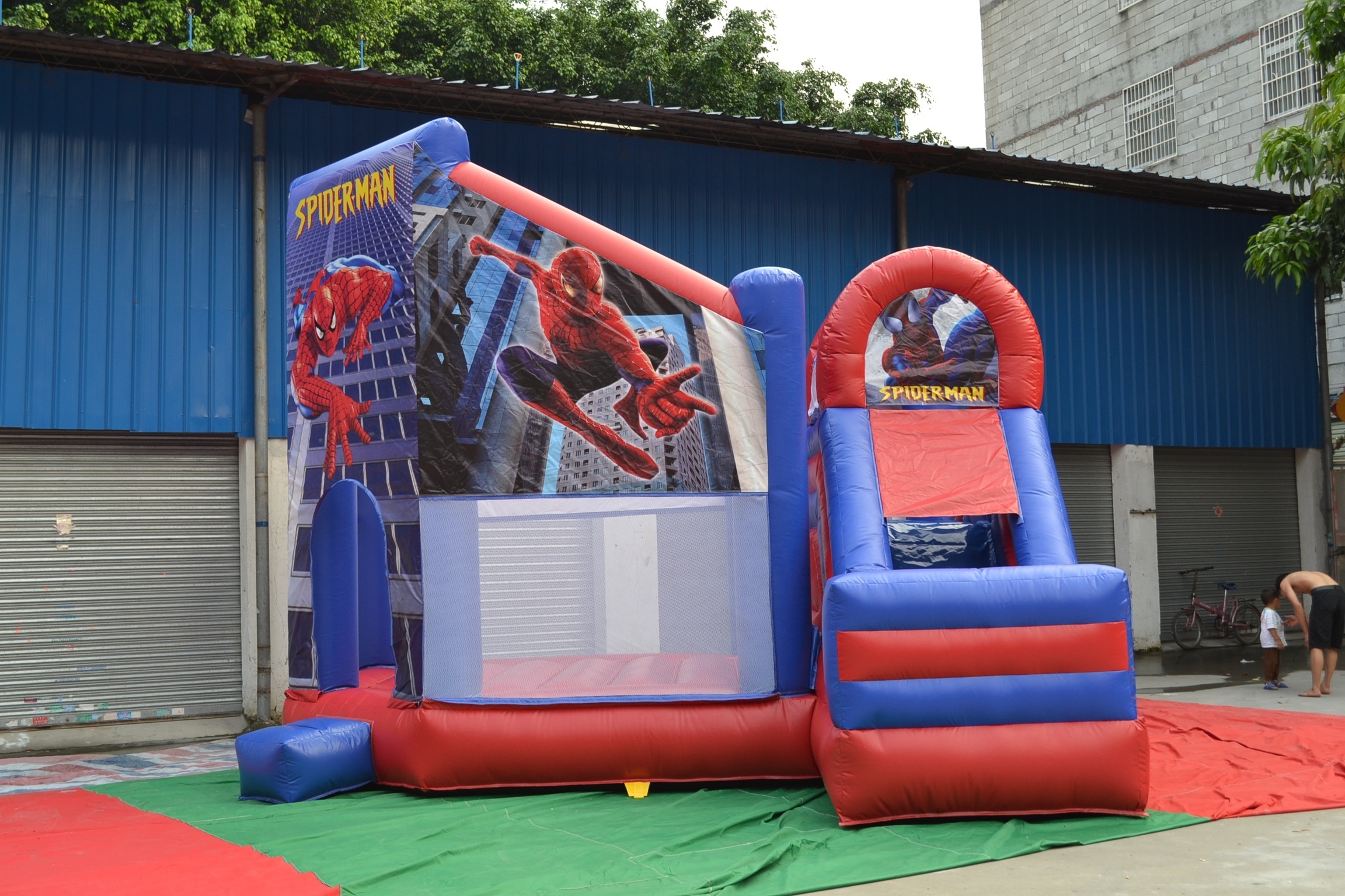 2022 hot sale inflatable spiderman jumping bouncy castle toys with 0.55mm PVC tarpaulin from PLATO materials