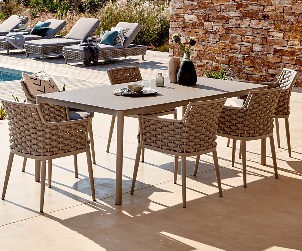 Outdoor Hotel Furniture Villa Garden Patio Table And Chair Aluminum Frame Rope Woven Outdoor Dining Table And Chairs