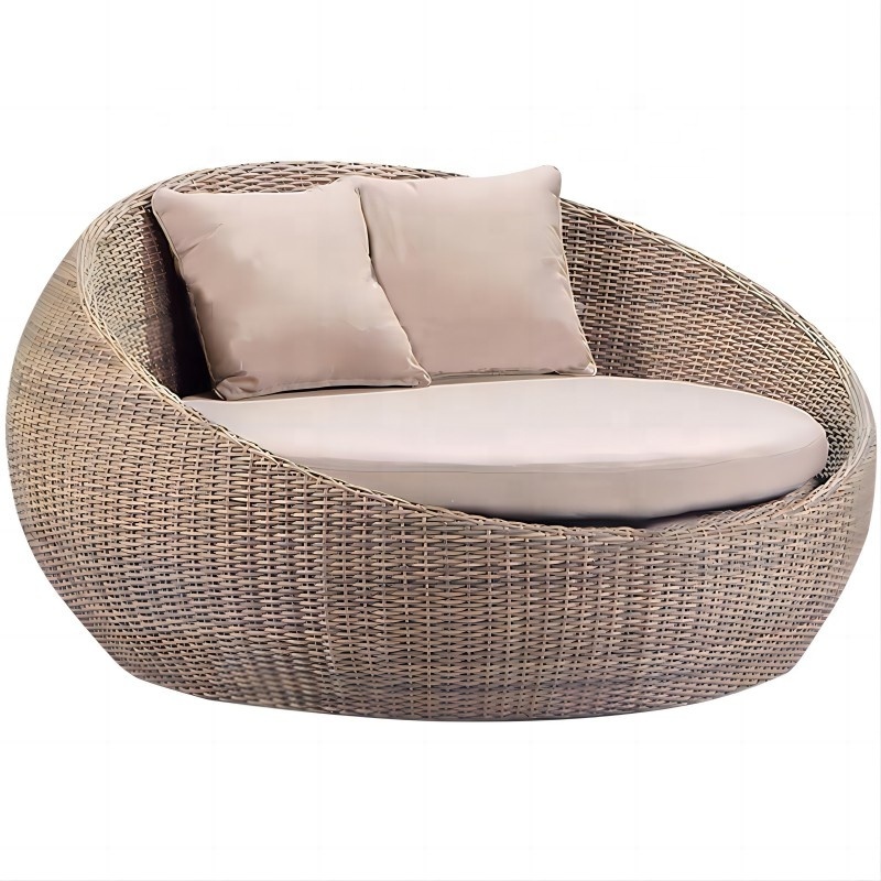 Hot Sale Rattan Sunbed Round Lounger Waterproof Beach Chair Garden Daybed Outdoor Rattan Daybed