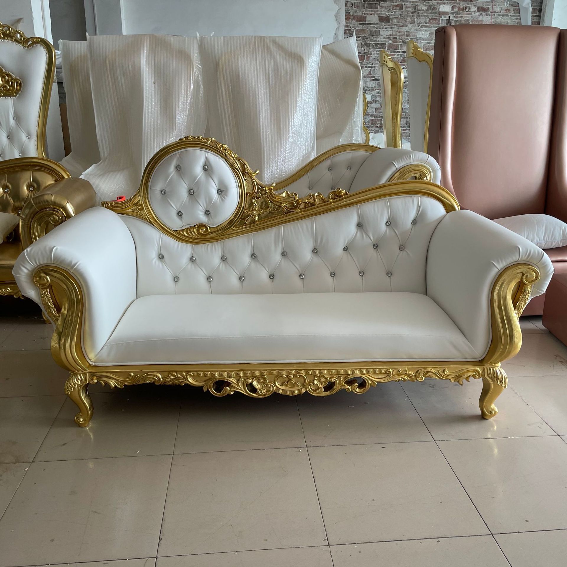 Events furniture Wholesale Luxury Party Furniture White Gold Wedding Royal Queen Sofa King Throne Chair