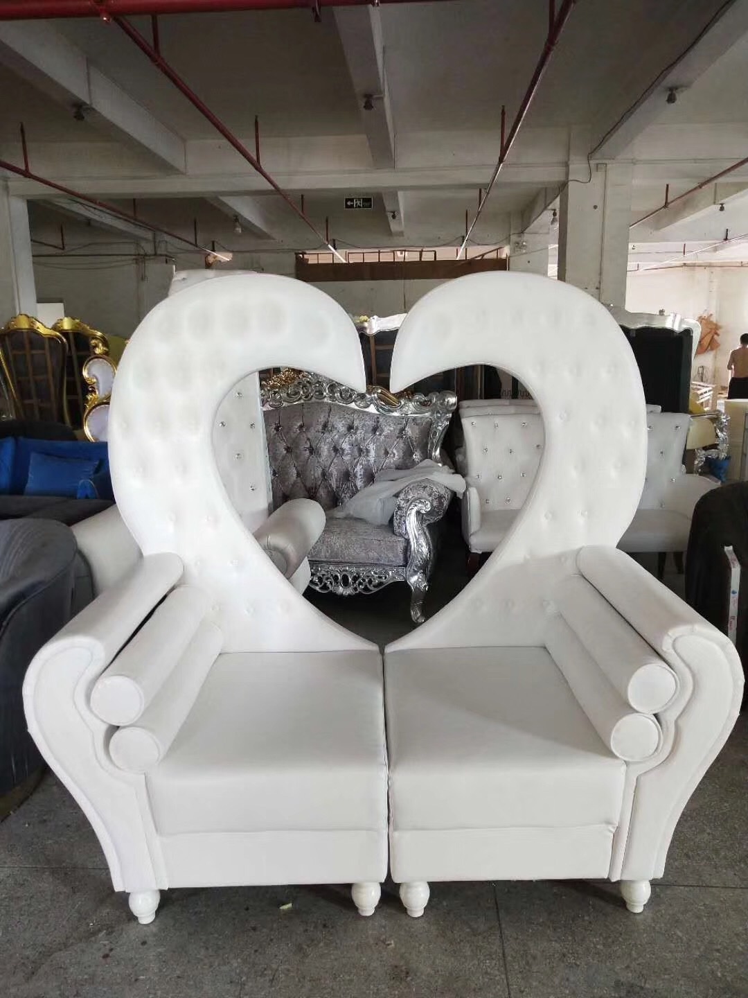 Red Rental Sale Set Spa Uk Wedding Antique Guangzhou Metal Modern Wood White Sofa King Throne Chair