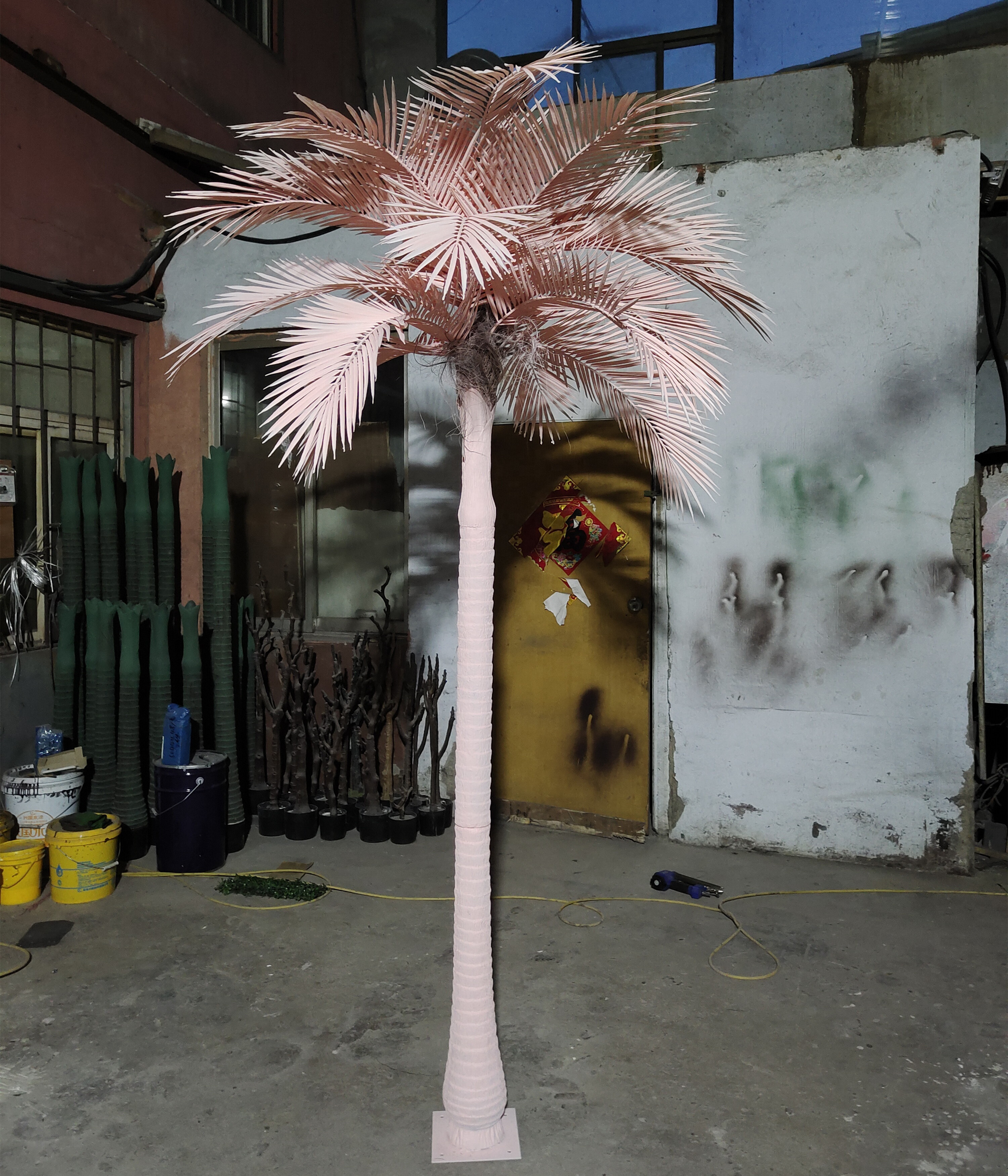 SN-VI125 Customized large giant decorative faux fake tall artificial plastic pink outdoor metal date coconut palm trees