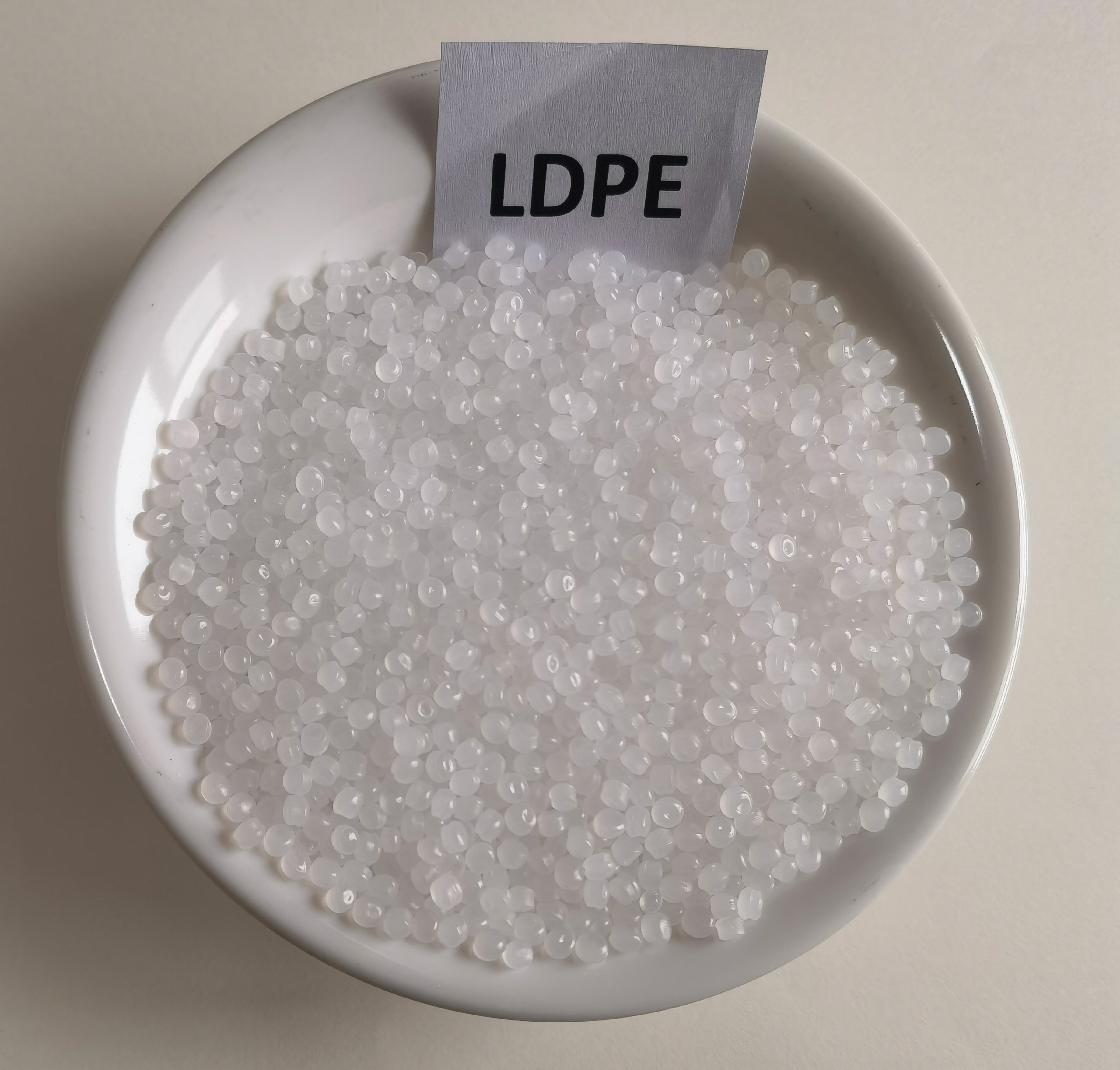 So cheap LDPE plastic granules LDPE M1850A raw materials natural white 100% virgin