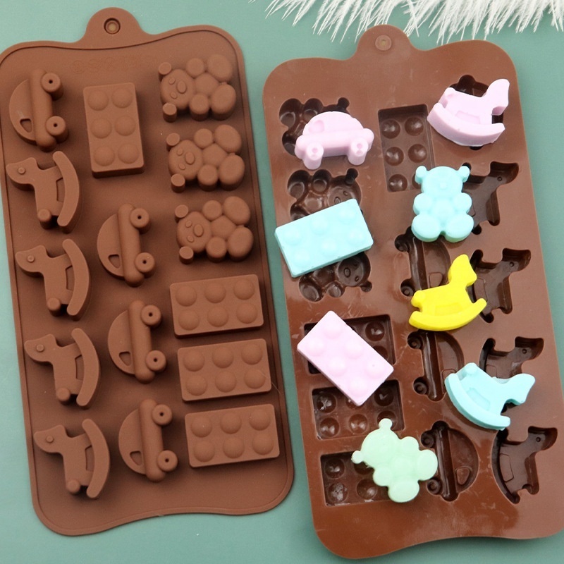 DIY 15 cavities cute bear shaped Silicone cake mold Trojan car chocolate Cartoon DIY baking mold cake tools