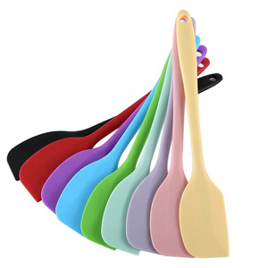 Customized Kitchen baking tools multi color heat-resistant Cream Butter Cake Scraper reusable non stick pan silicone scraper