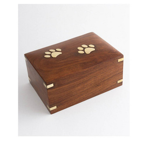 makey wood pet urns