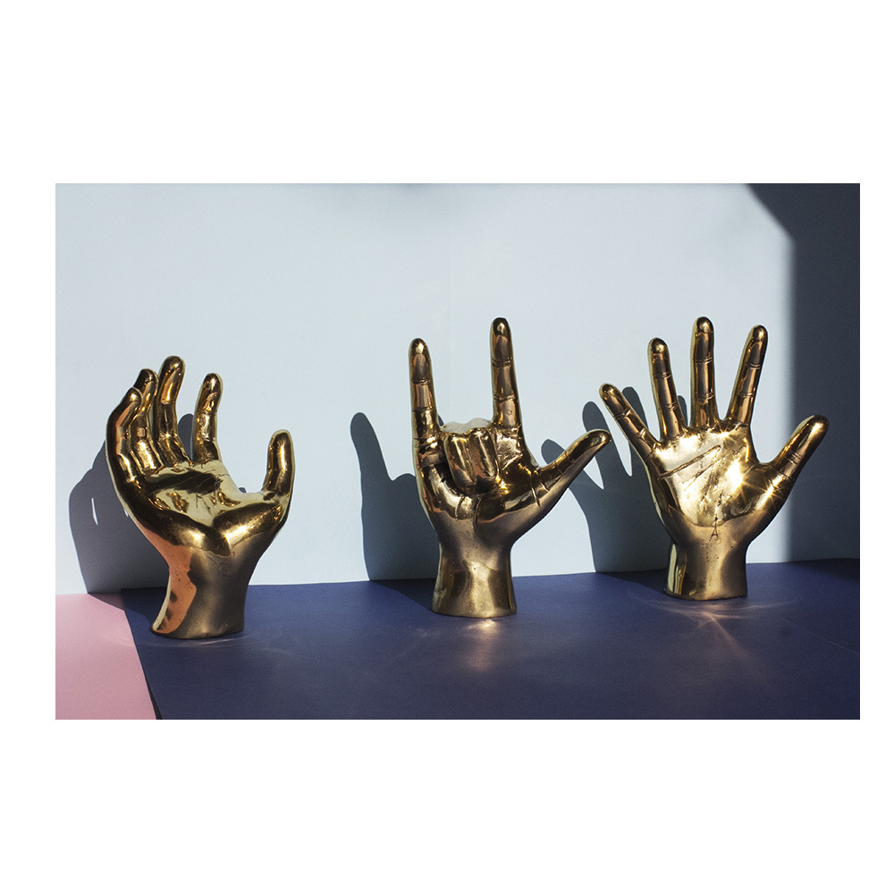 Luxury Three Hands I Love you and more sign Decorative Metal Gold Sculpture For Office/Living Room/Bedroom Decorating