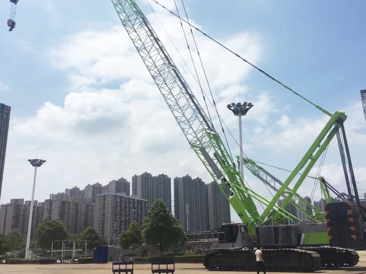 ZCC9800W Hot Sale 800 Ton Mobile Hydraulic Crawler Crane with  Cheap Price High Performance Heavy Lifting Equipment