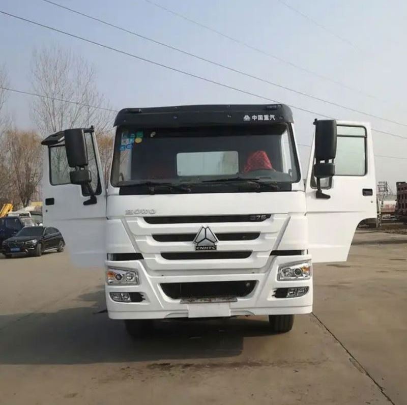 Cheap Sinotruck HOWO 6x4 tractor truck Pulling 50ton 60ton left hand drive & right hand drive used tractor truck for sale