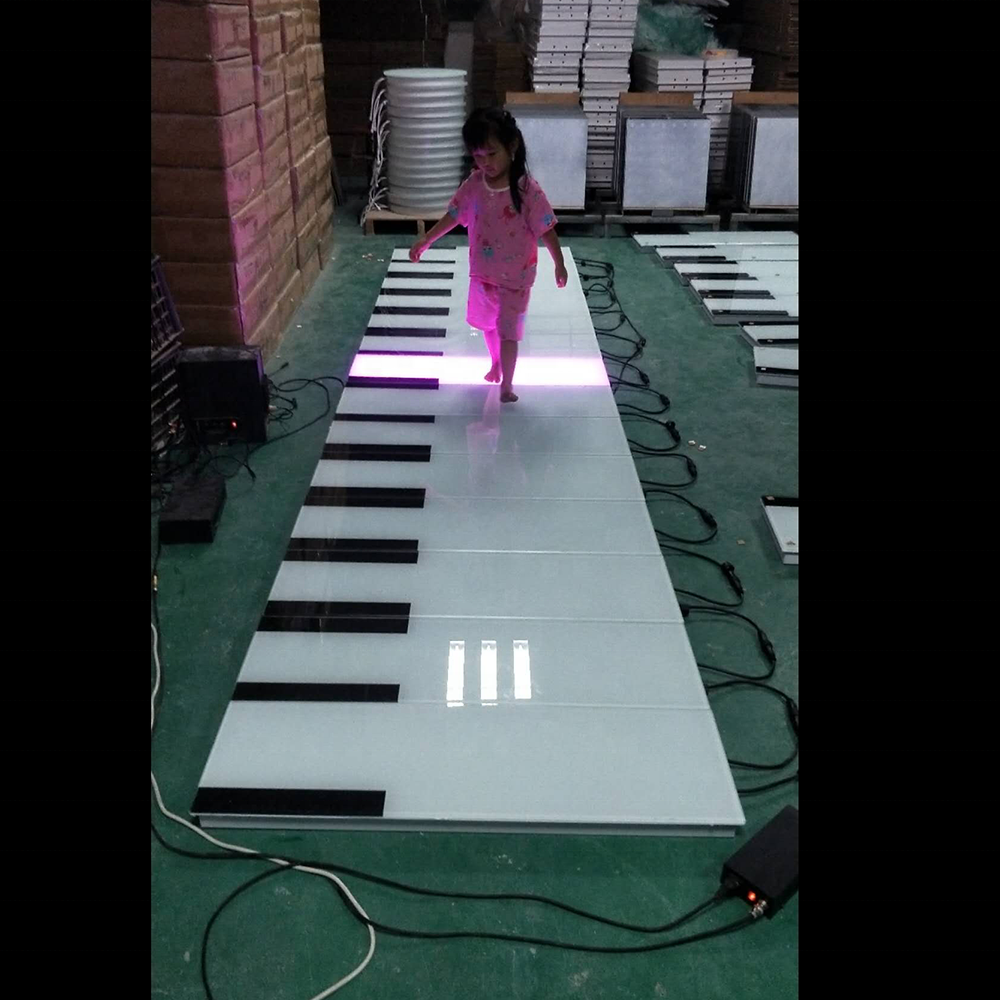 Giant floor music piano keyboard dance floor mats interactive led outdoor piano dance floor for kid games