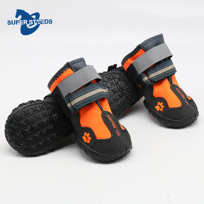 Hot Selling Reflective Mesh Dog Shoes Neoprene Cotton Pet Socks Hiking Running Walking Breathable Classic Waterproof Pet Shoes