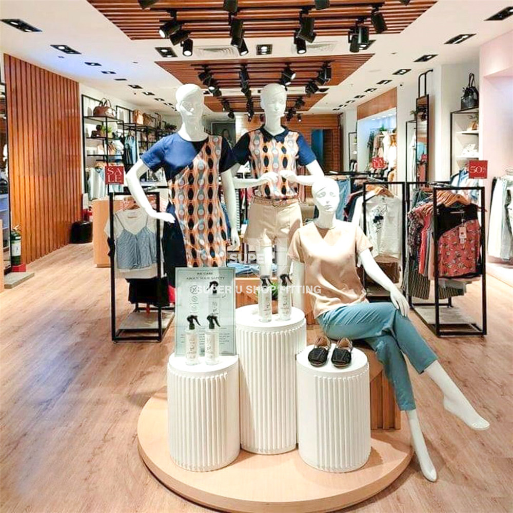 Trendy Fashion Retail Garment Boutique Shop Furniture Custom Wooden Women Clothes Display Racks for Clothing Store Decor Design