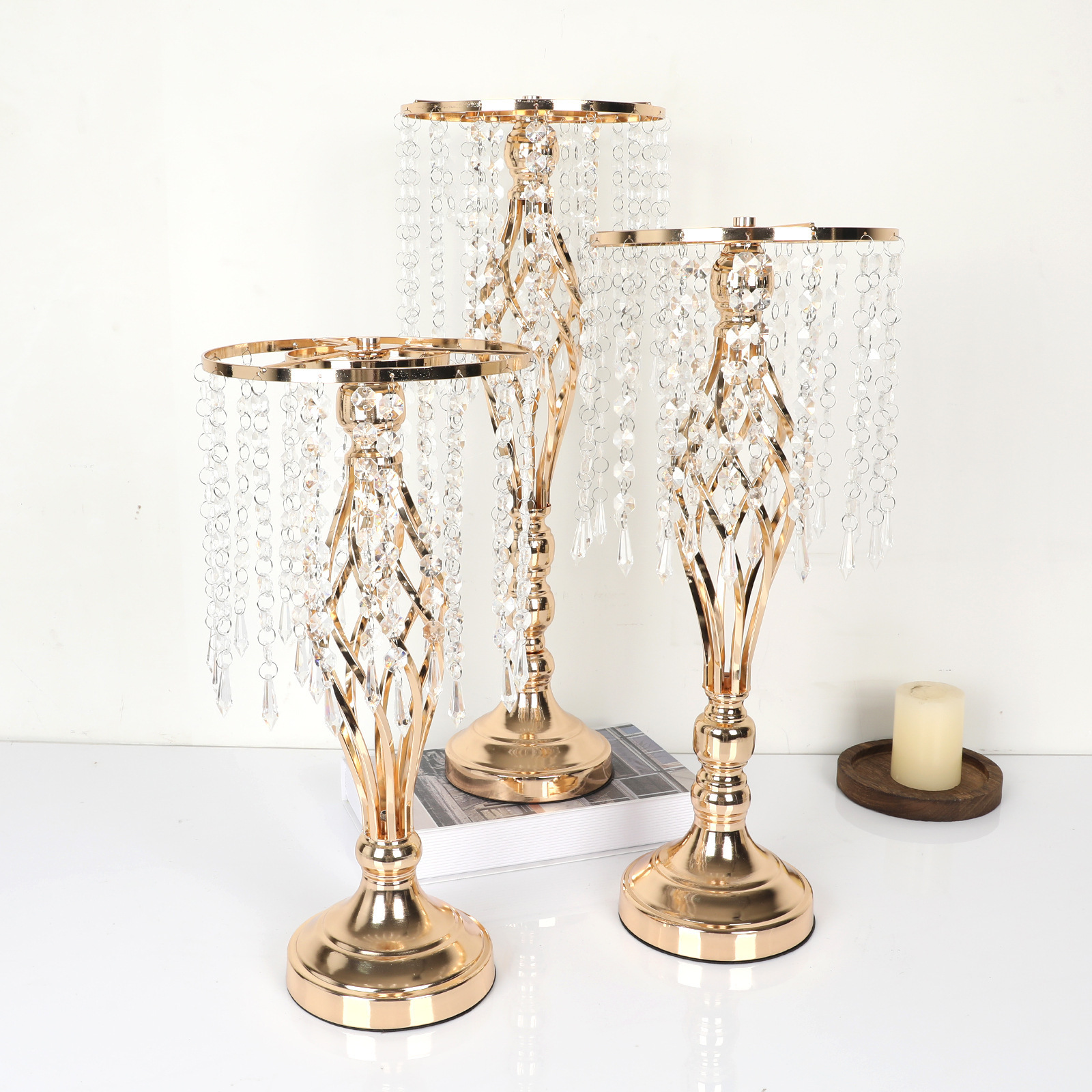 Metal Crystal Flower Stand for Wedding Party Road Lead Holiday Home Decoration Table Centerpieces with Crystal Chain Wholesales