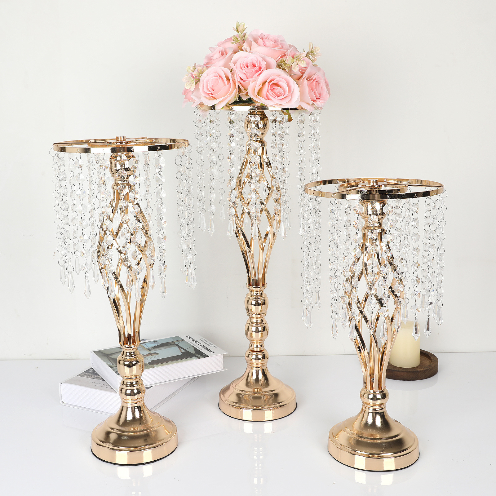 Metal Crystal Flower Stand for Wedding Party Road Lead Holiday Home Decoration Table Centerpieces with Crystal Chain Wholesales