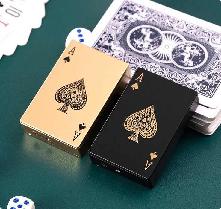 Outdoor jet flame cigarette lighter, fun men's gifts poker card shape novelty lighter without fuel and gas