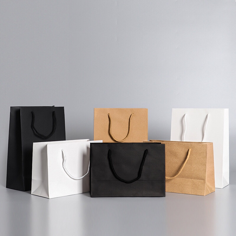 Factory Outlet Sale Luxury Eco-friendly Carrier White Black Kraft Gift Paper Shopping Bag with Logo