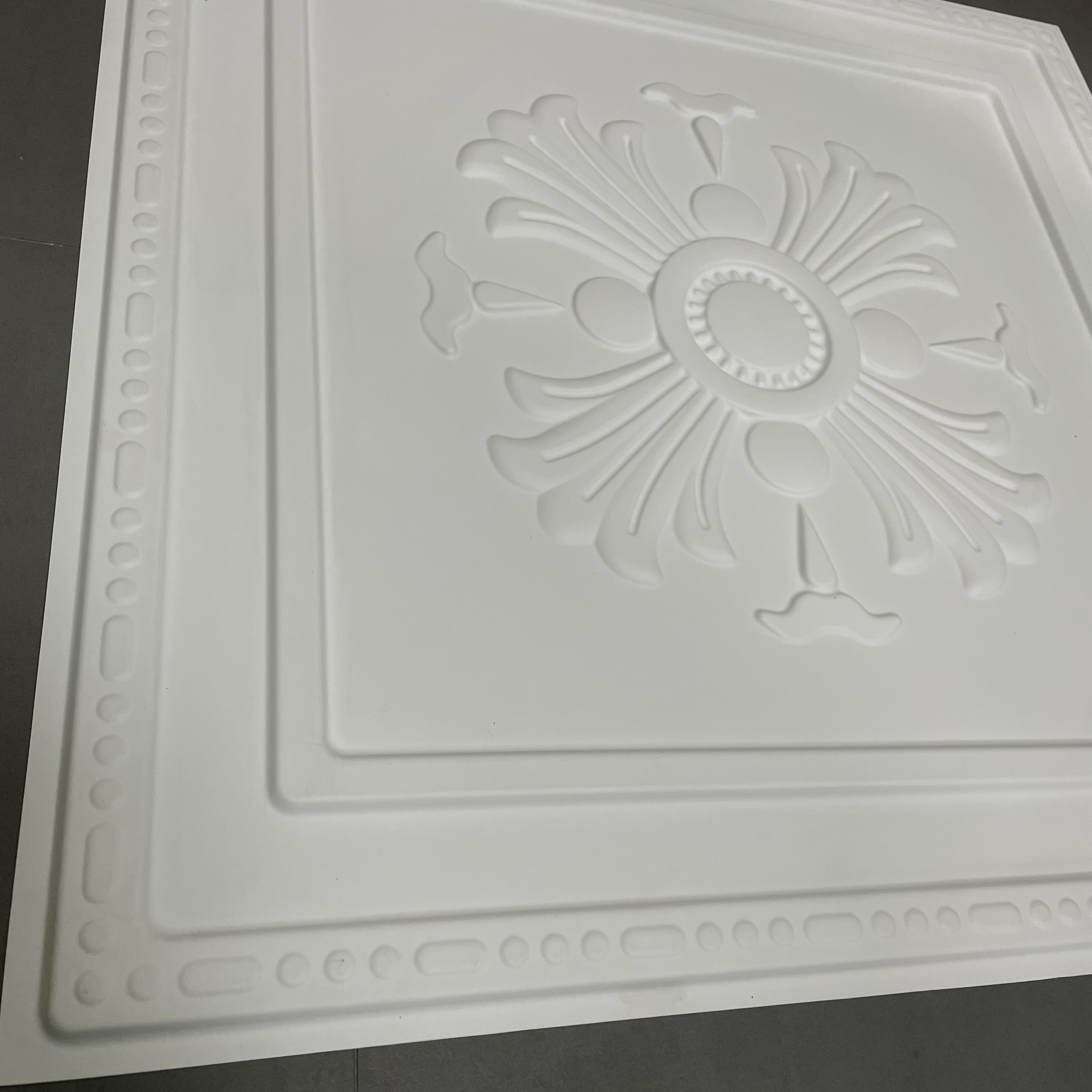 Factory house interior decorative wall panel Waterproof Damp-proof white Cheap 3d pvc Ceiling Tiles