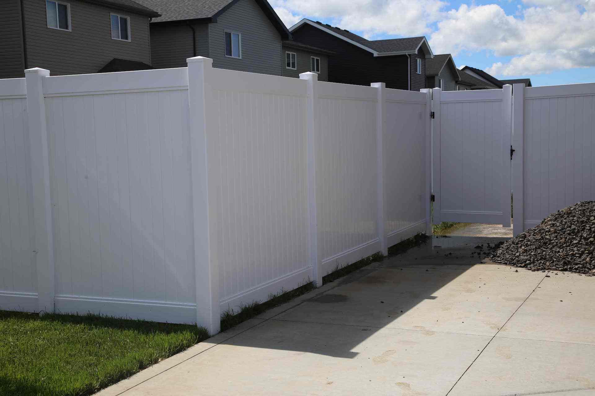 Garden Fence Rolls Panels Cane Fence Wood Western Piano Frame Agriculture White and Black PVC Plastic 100% Pure Virgin Vinyl