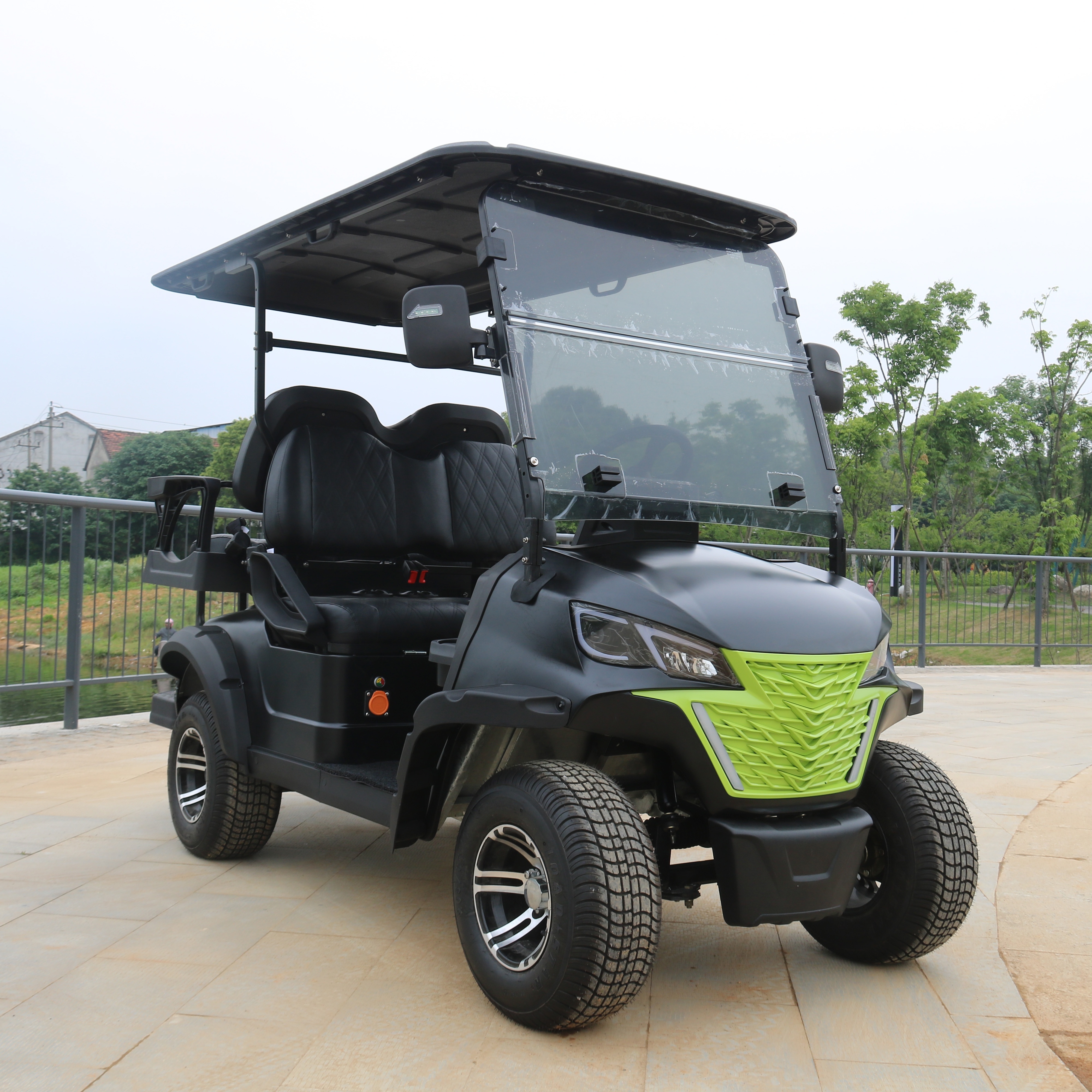 Factory Sale Golf Cart 2023 High Endurance Limo Golf Cart Spares Manufacturer 4 Seats Golf Cart