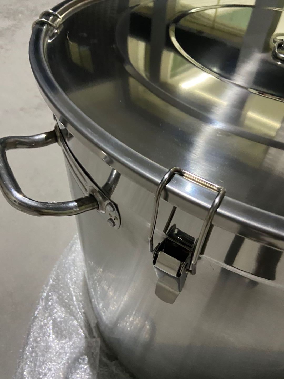 Big Volume Stainless steel Barrel Pot with Thermometer and Drain Faucet