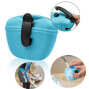 Outdoor Portable  Pet Feed Training Bag Portable Small Silicone Dog Food Treat Snack Pouch With Magnetic Closure And Waist Clip