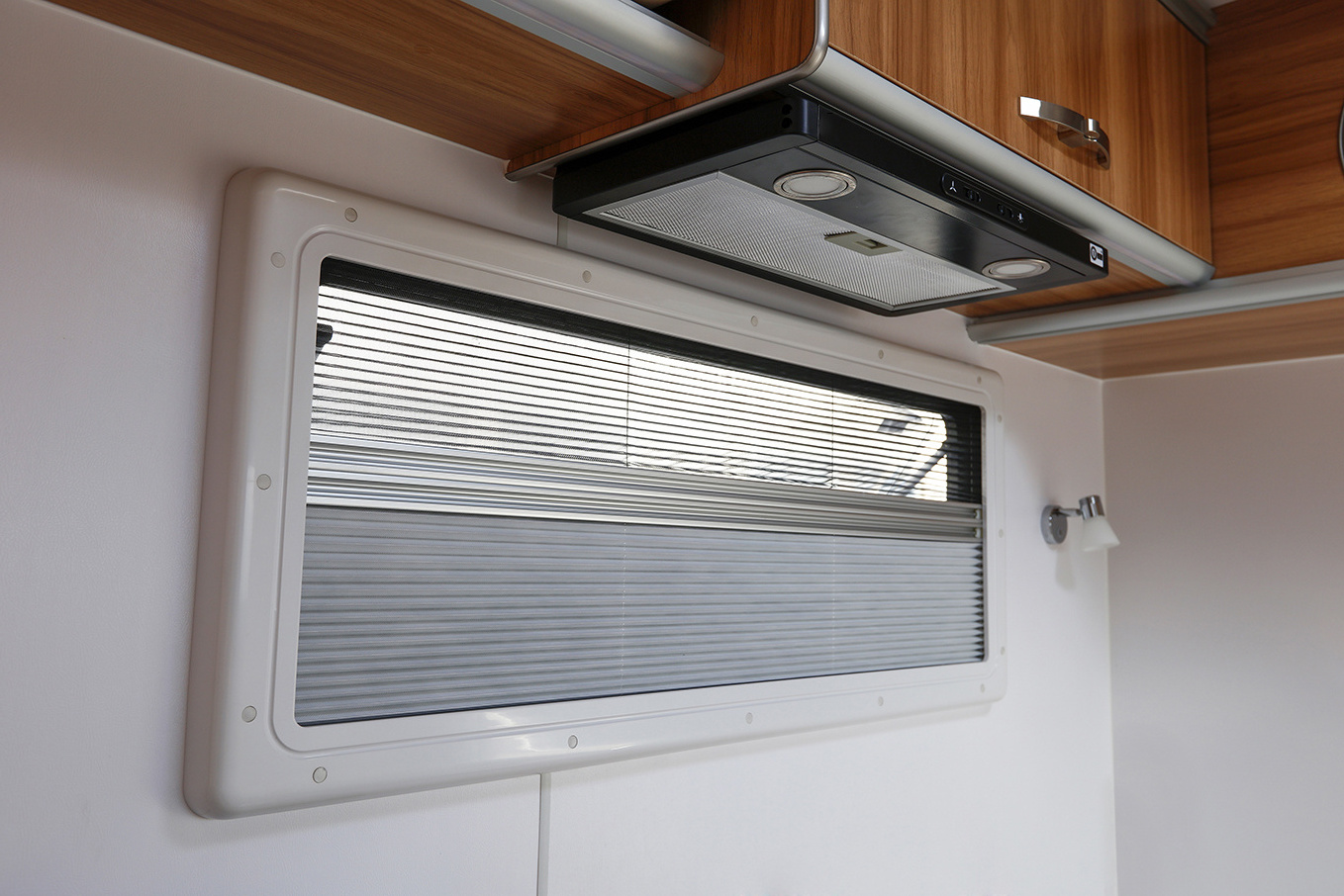 900x450 mm double glazed acrylic RV side window ASA frame with Fly bug Screen and Blind for RV Camper