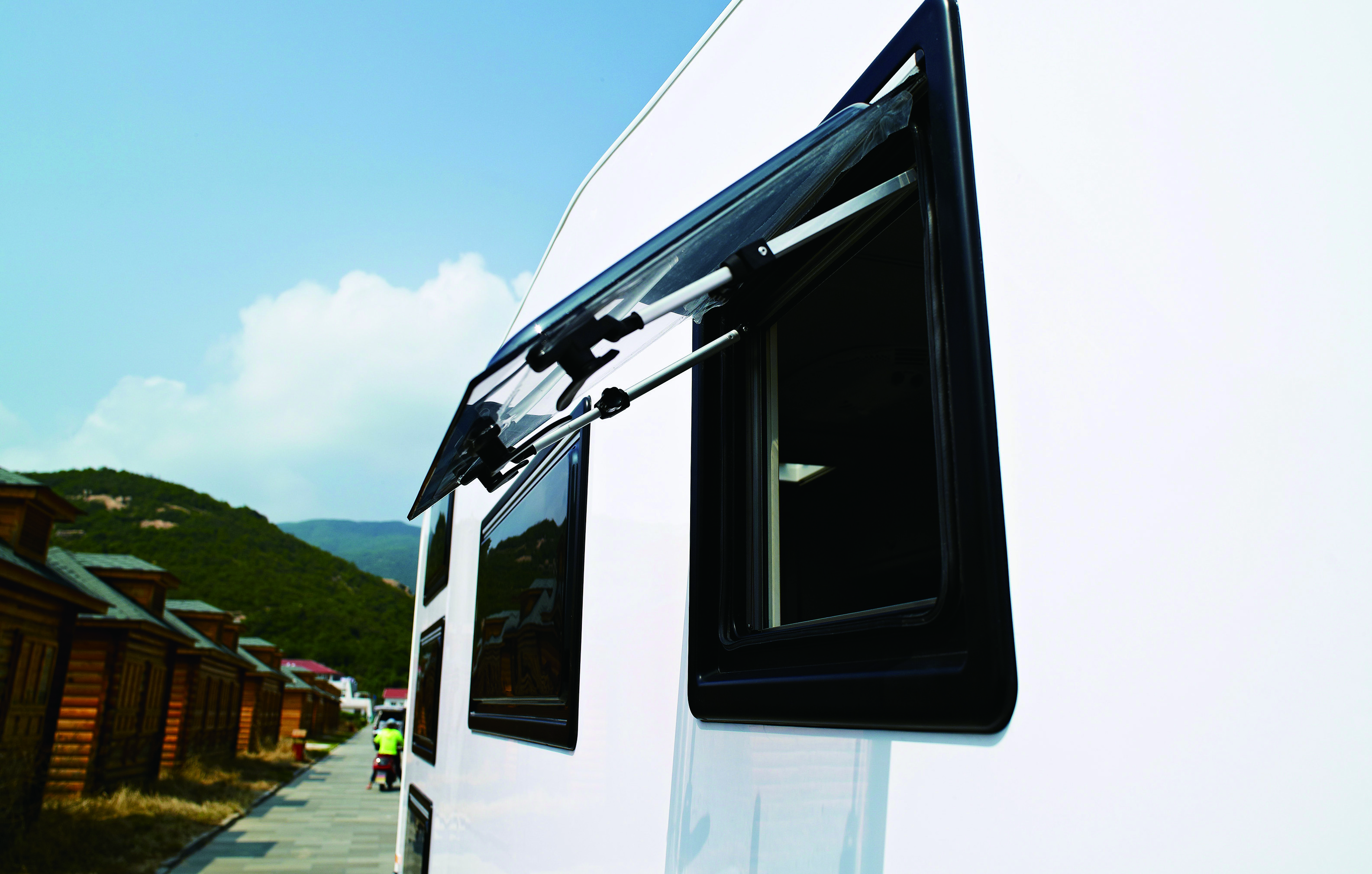 900x450 mm double glazed acrylic RV side window ASA frame with Fly bug Screen and Blind for RV Camper