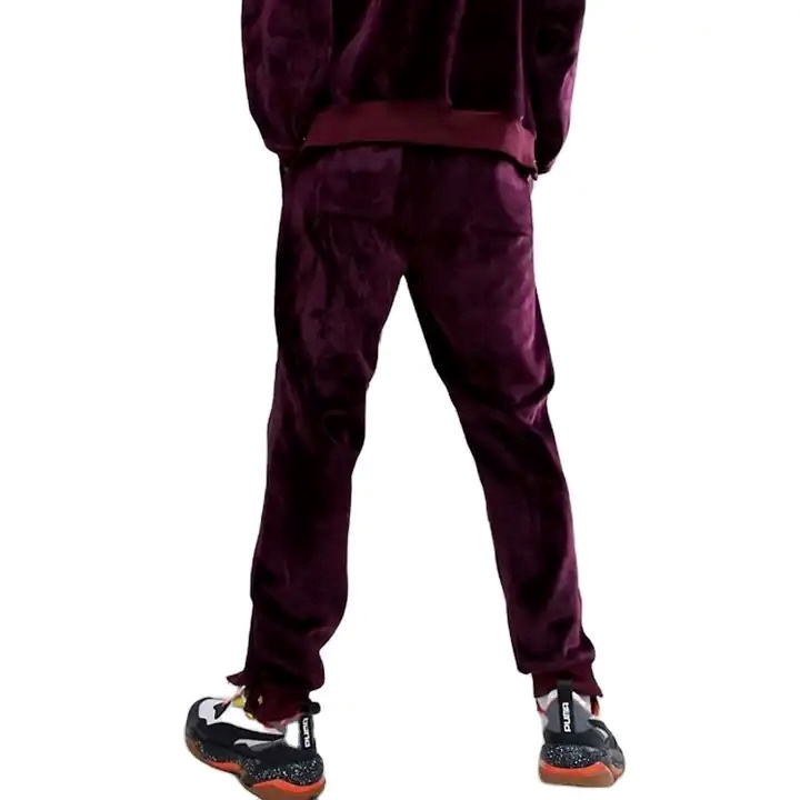 Best Quality Plus Size Slim fit Sweat Suits Maroon Velvet Tracksuit Custom logo bulk Quantity Tracksuit unisex for men.