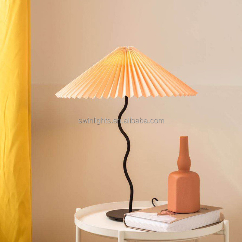 Desk lamp retro pleated umbrella decoration Denmark bedroom bedside table lamp