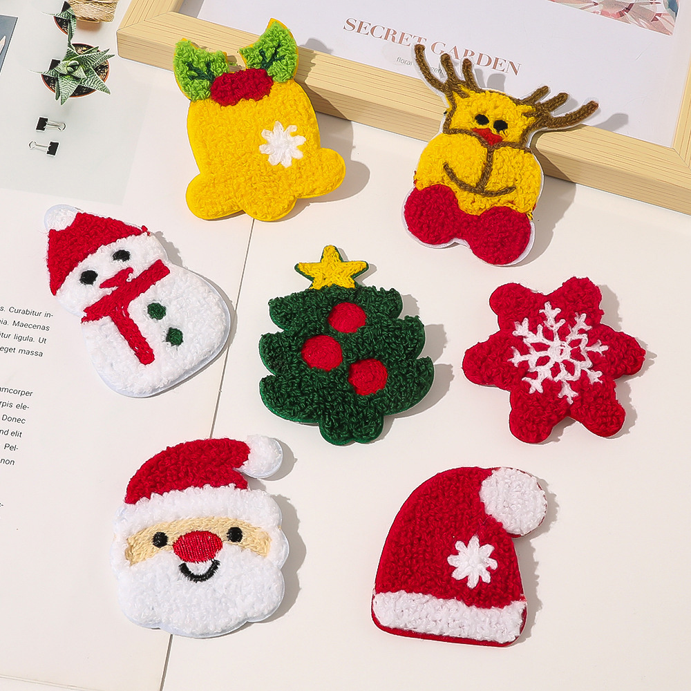 Cute Christmas Hair Clips Lovely Christmas Barrettes Bow Hair Accessories with Xmas Tree Santa Snowman Decor for Teenager