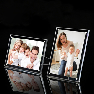 Desktop Magnet Picture Frame, Acrylic Clear Photo Display Holder with Magnets for Tabletop Display 4x6