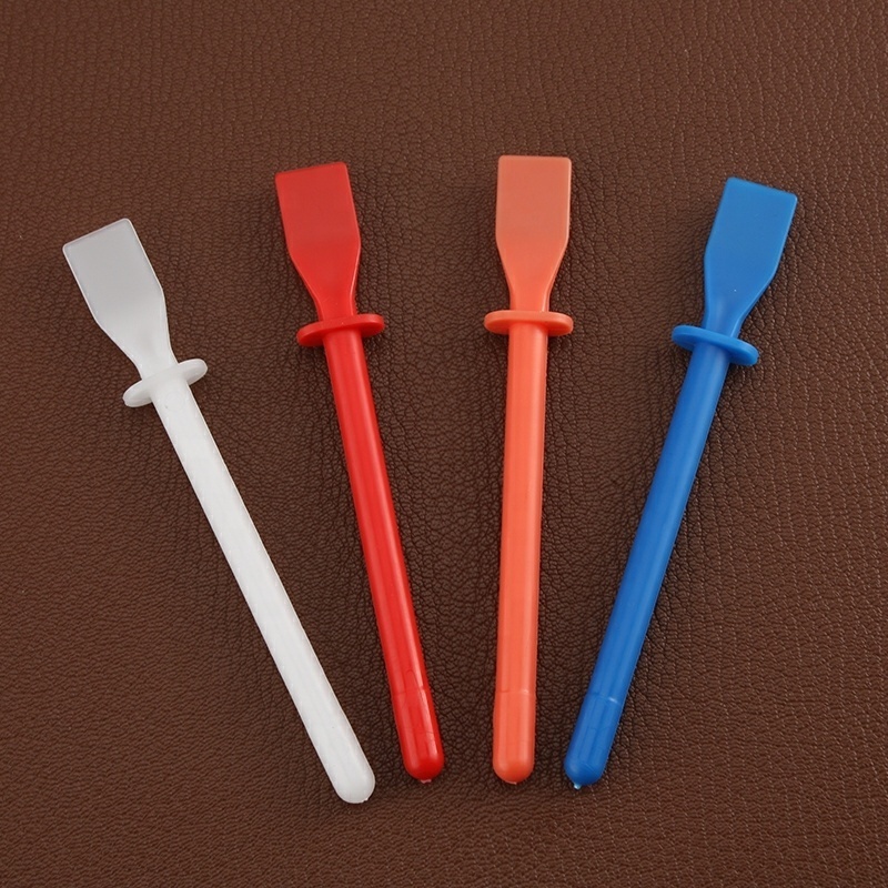 4Pcs Glue Spreader Plastic Glue Smear Sticks Paint Spreader Applicator Tool for Handmade DIY Leather Craft Tool, 4 Colors