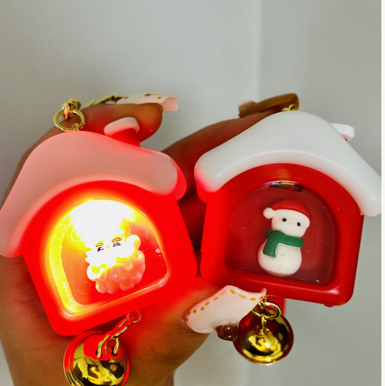 Hot Sale 2022 Mini LED Flashlight Keychain House Shape LED Light Keychain Keyring Bag Pendant For Promotion With Lamp