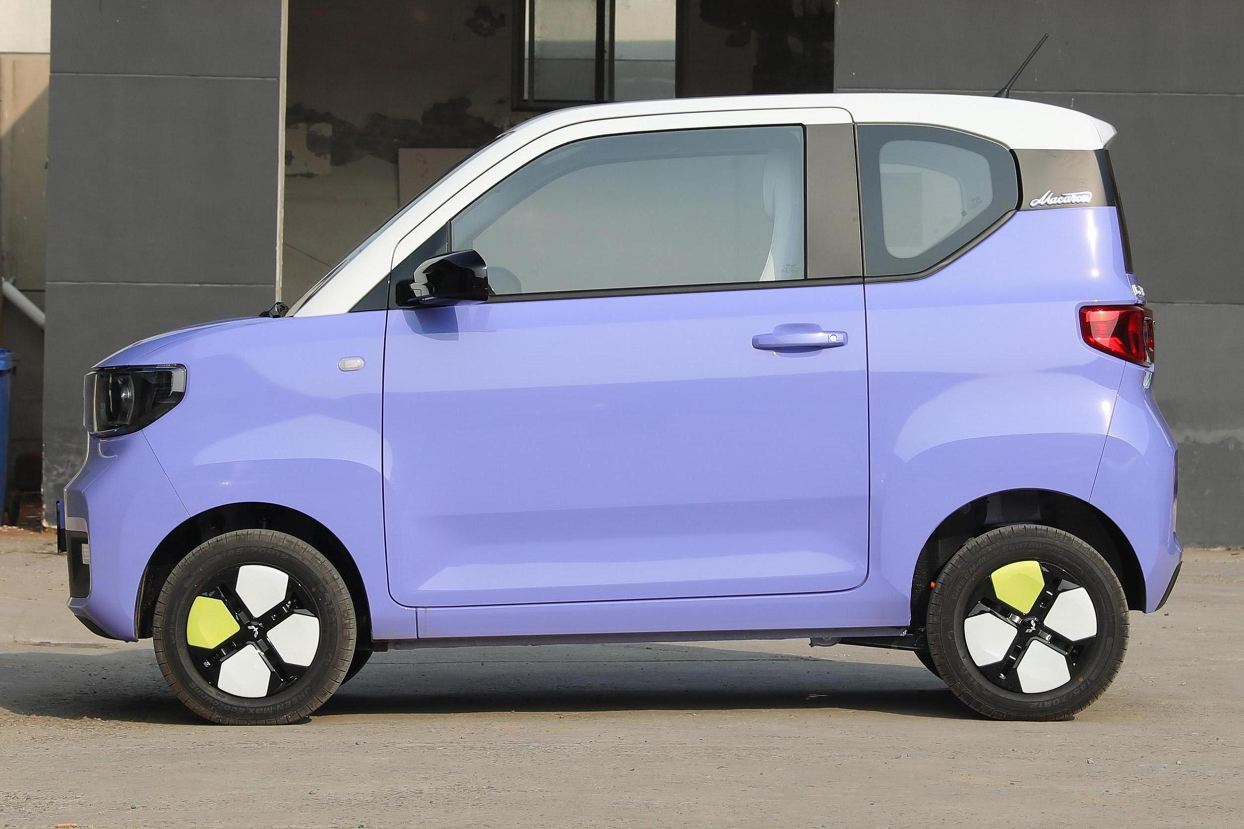 Wuling Hongguang MINI EV Electric Cars Max Speed 100km/h Slow Charge 6.5h Electric Mobility Adult Mini City Car