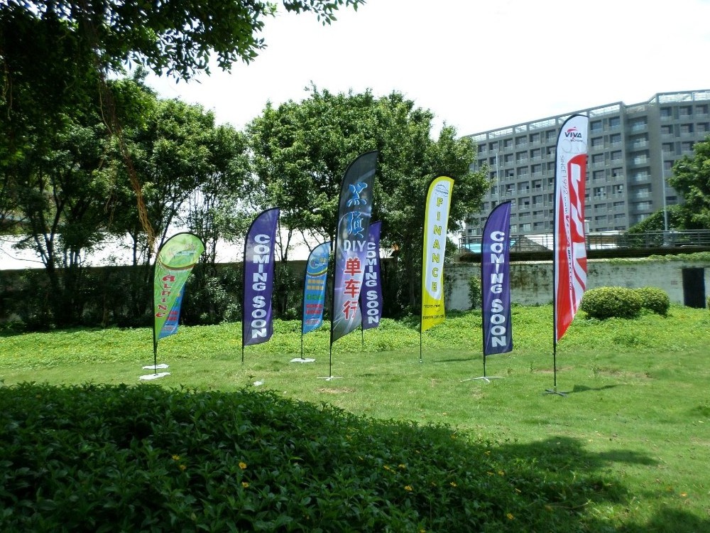 Free sample Polyester Feather Flag Custom Knife Shape Advertising exhibition event outdoor Flying Beach Flag banner stand