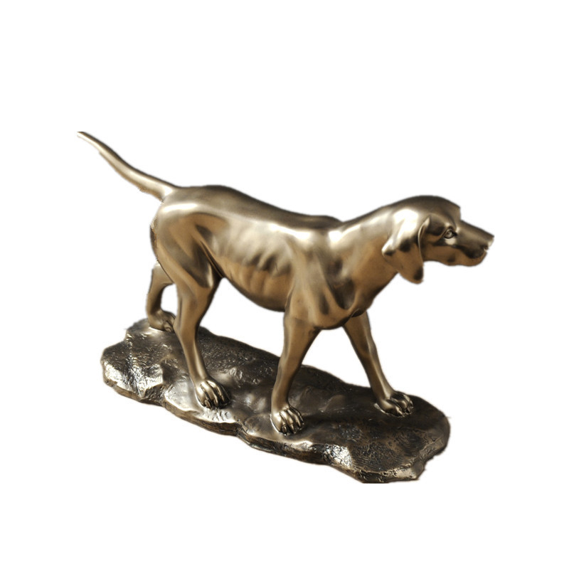 Modern Home Decoration Resin Golden German Shorthaired Pointer Dog Sculpture