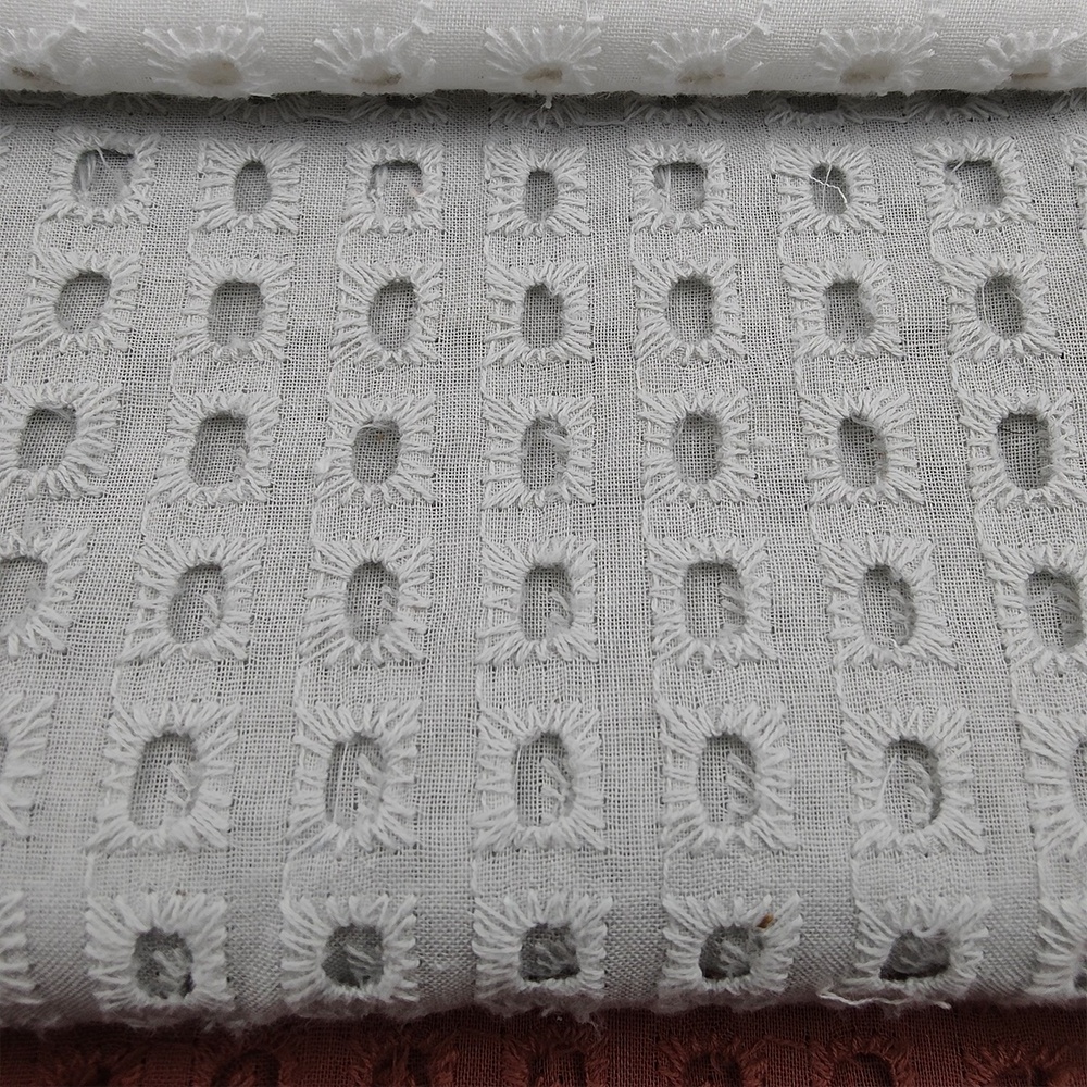 Fashion Design Customized High Quality Woven Cotton Voile Eyelet Fabric For Garment