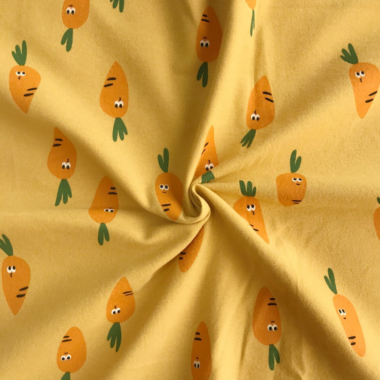 Factory direct sale Cute Carrot Pattern Cotton printed flannel fabric Children pajamas