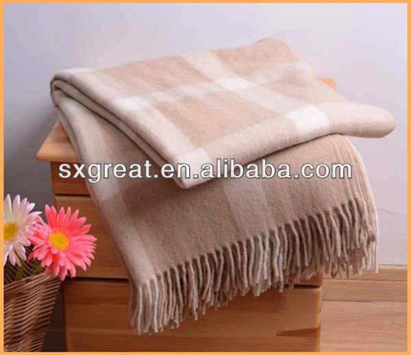 China factory supplied top quality alpaca wool blanket frazada sequin blanket throw for home, gifts