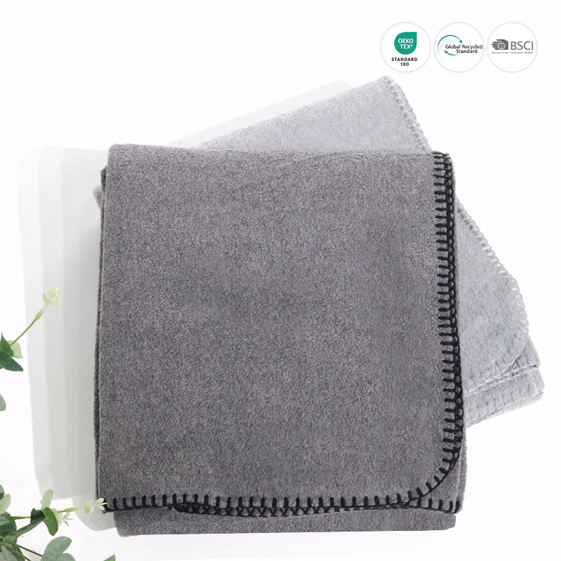 Super Soft 100% Polyester Fleece Blanket for Adults Solid Striped Knitted Extra Thick Factory Made for Airline Promotions