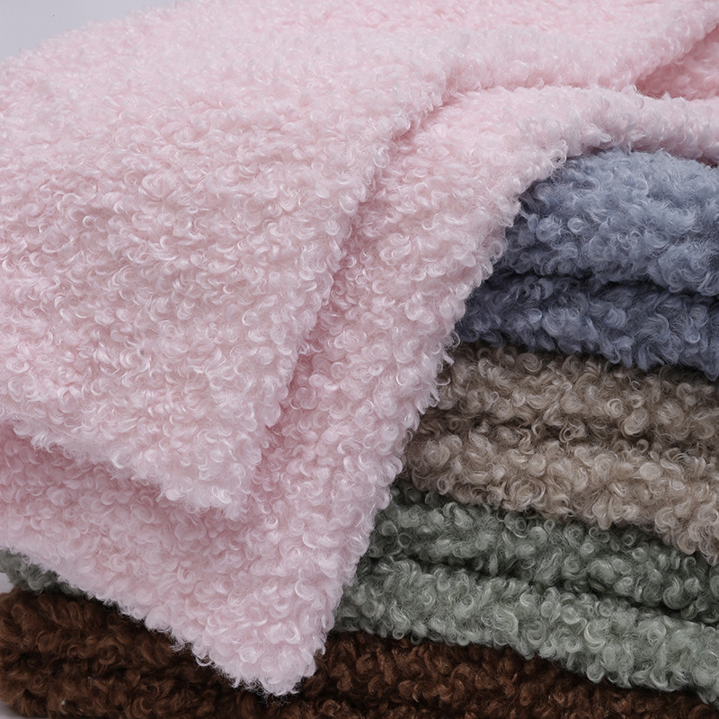 High Quality Warm Curly Fur Lamb Wool Sherpa Fleece Fabric for Blanket Hoodies