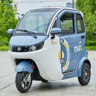 Cheap price 1500W adults three-wheel three-seat mini fully enclosed low-speed electric tricycle passenger scooter car for sale