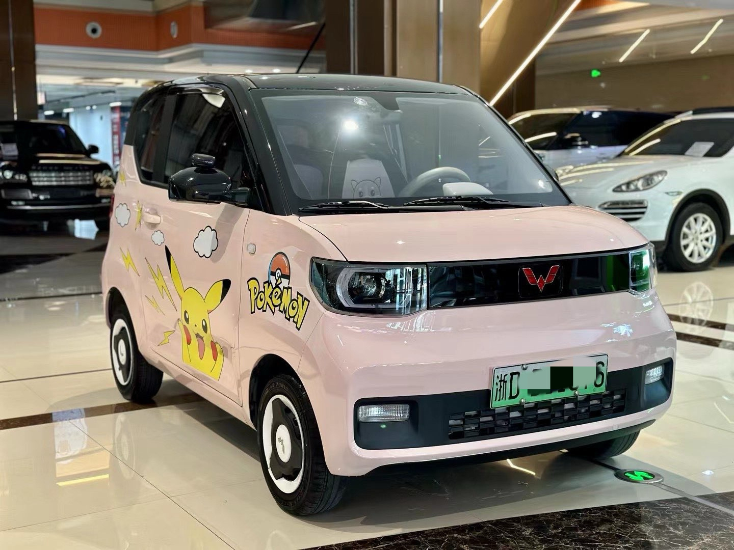 Hot Sell WULING HONGGUANG Mini EV 4 Seats Left Hand Drive Second Hand Pink Color 170km Electric Used Car