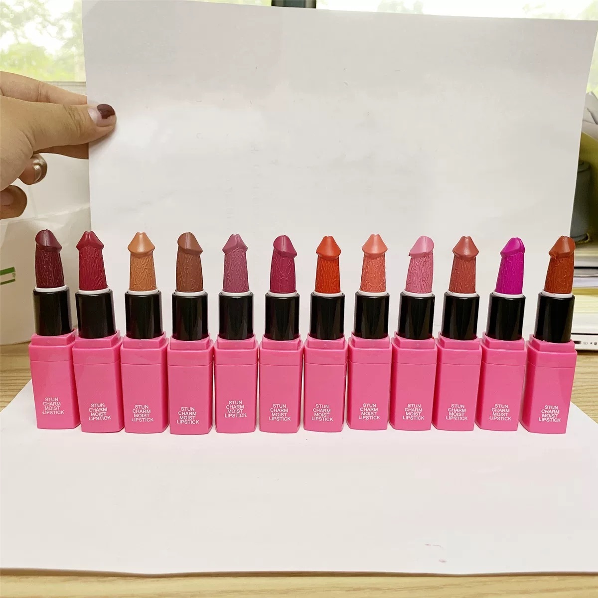 Hot Selling Mushroom head Lipstick Lip Cream Non-toxic 12 Color Small Makeup Colorful Matte Lipstick